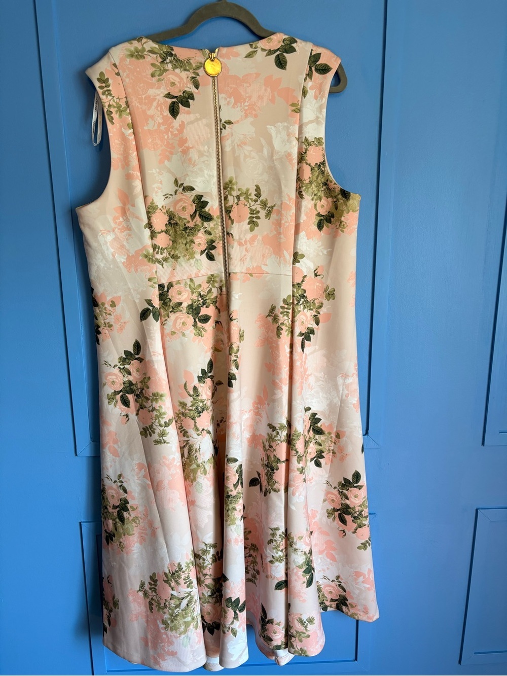 Plus Size Calvin Klein Cream and Pink Floral Midi Dress - 20W - Picture 2 of 4
